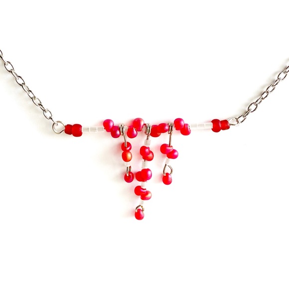 Red & White Tiered Pendant Necklace & Earrings - Picture 7 of 8